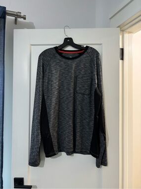 MPG Men's Gray Heathered Long-Sleeve Performance Top with Black Panels